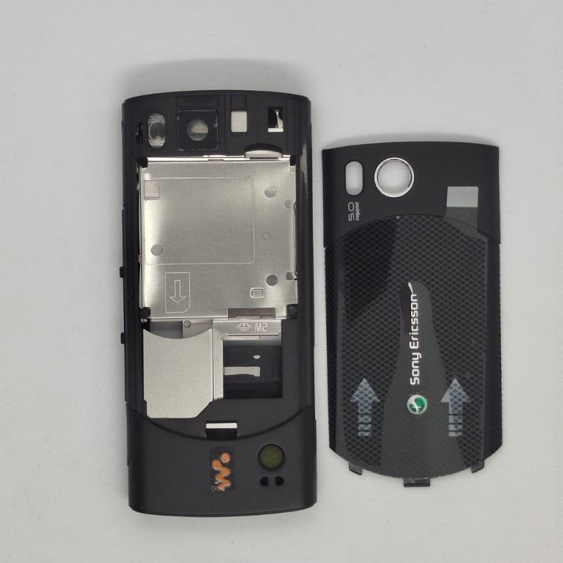 Корпус для Sony Ericsson W902 + средняя часть (черный)